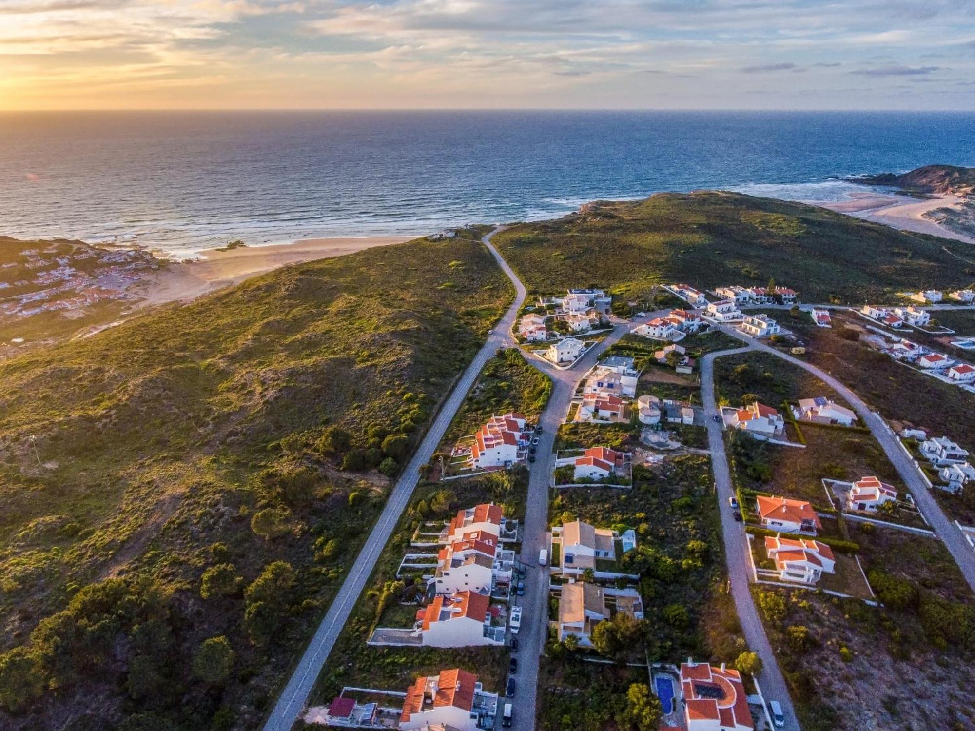 Beach House Clerigo - 2 Unique Apartments Aljezur Εξωτερικό φωτογραφία